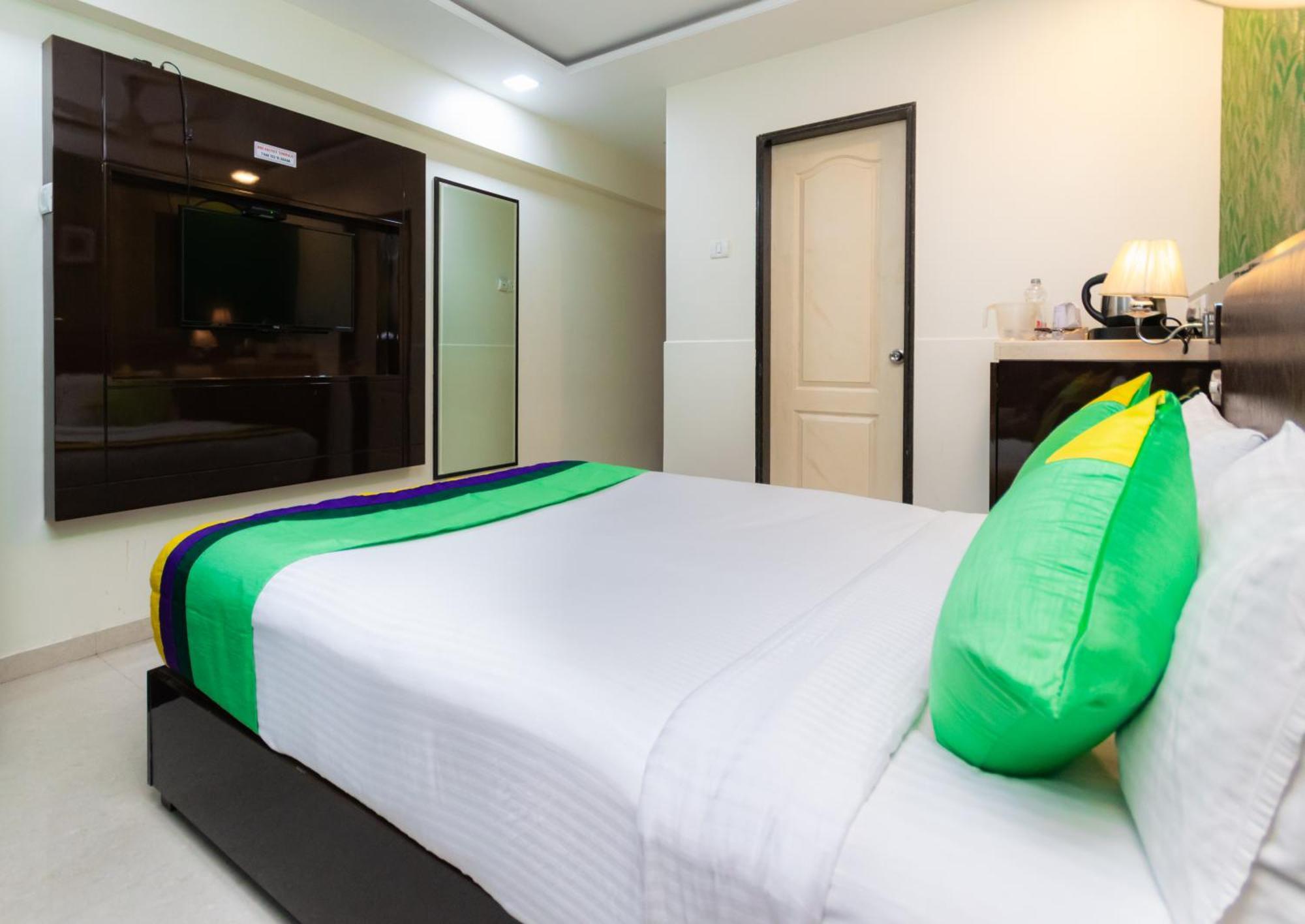 Hotel Laaiba Residency Family&Corporate Stays, Jogeshwari West Mumbai Exterior foto