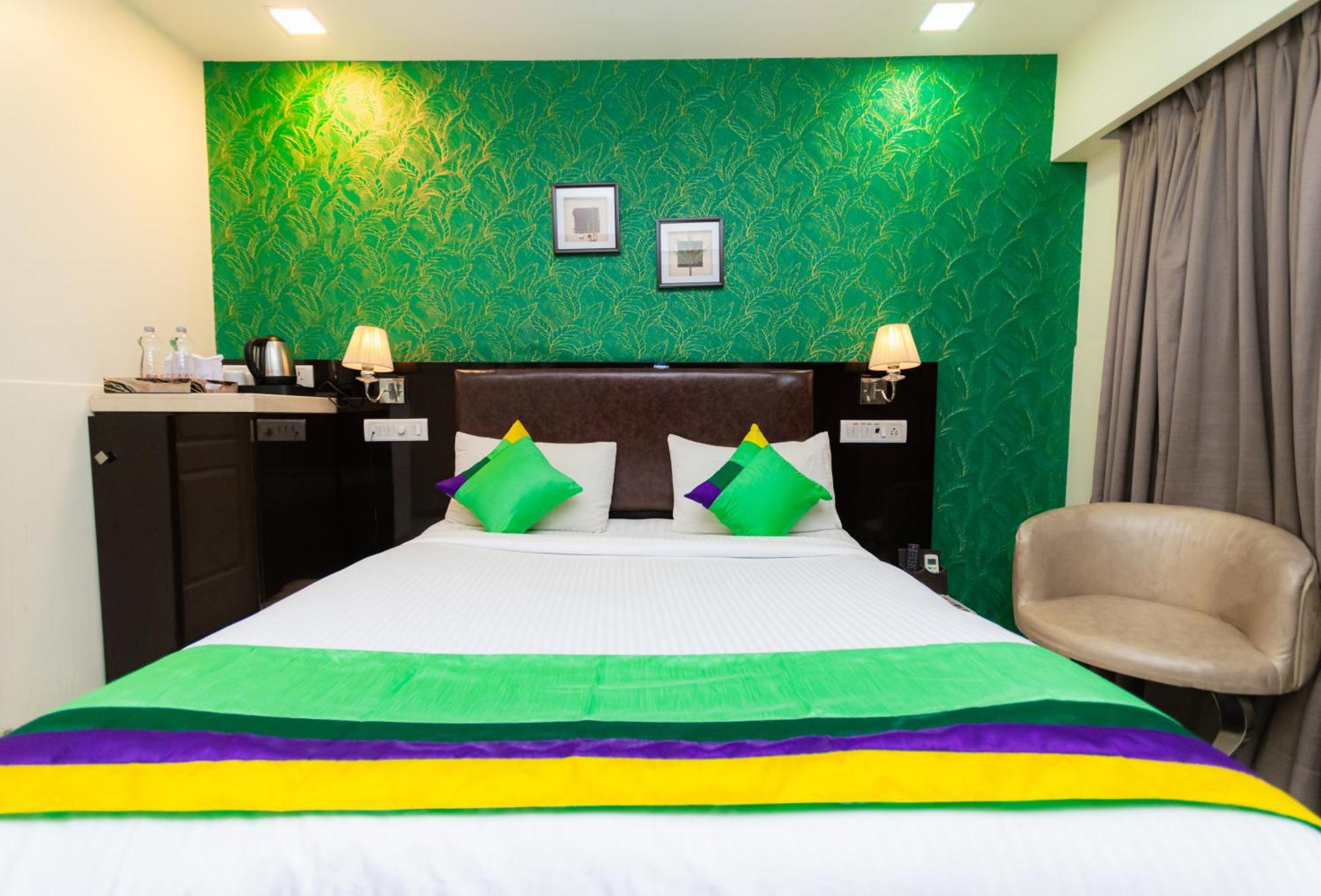 Hotel Laaiba Residency Family&Corporate Stays, Jogeshwari West Mumbai Exterior foto